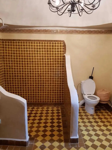 Chez Tihri