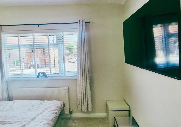 Cosy 2BR House on Quiet Street