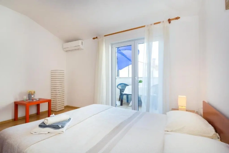 1 Bedroom Apartment with balcony