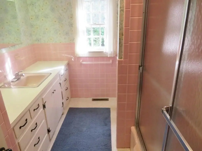 28 Capri Lane - Two Bedroom House