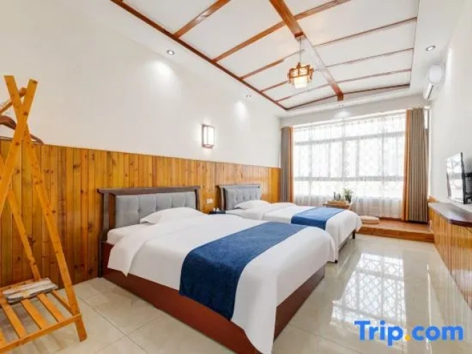 2 Bedrooms Suite