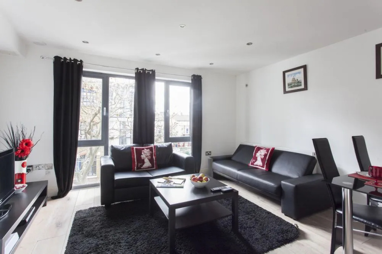 London Bridge Apartment