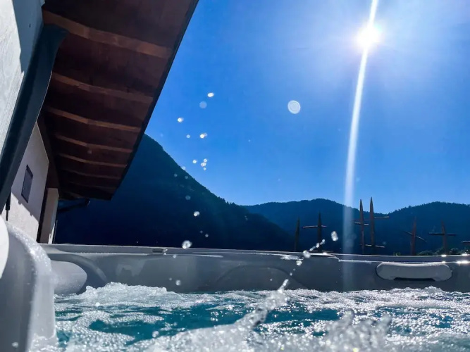 Chalet Leutasch With Ski Trail & Mountain Views