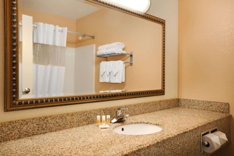 1 Bedroom Double Suite