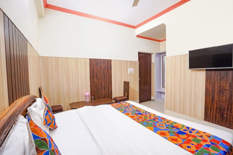OYO 116 Hotel Raja Palace