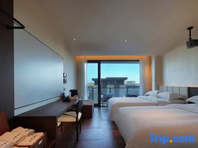 2 Bedrooms Suite