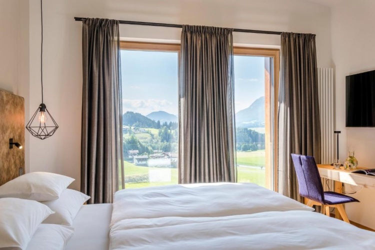 Standard Double room with mountain view