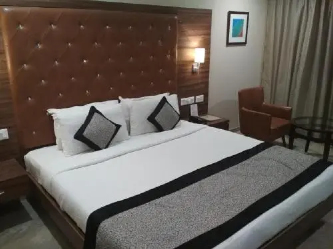 Hotel Amit Park International
