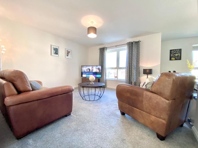 2 Bedrooms Apartment