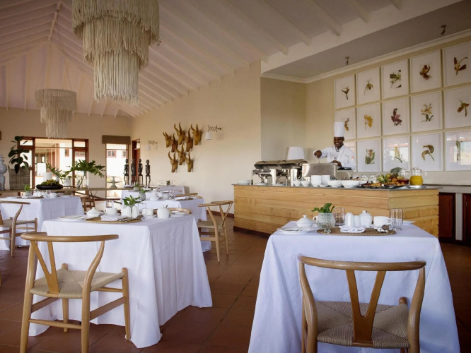 Acacia Farm LodgeOver view