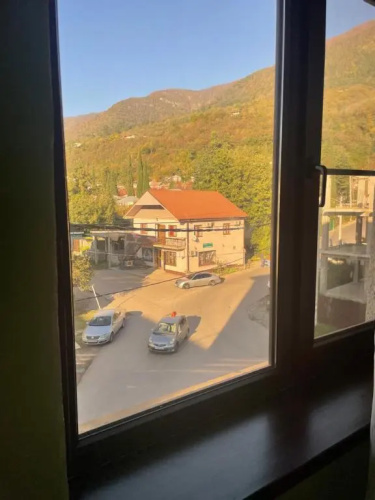 2h kom kV v Gagra
