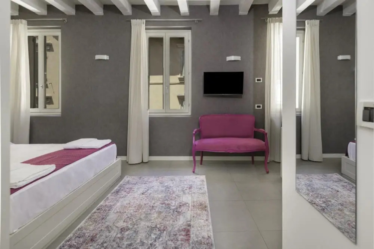 Beautiful Studio Flat in Front of Arena