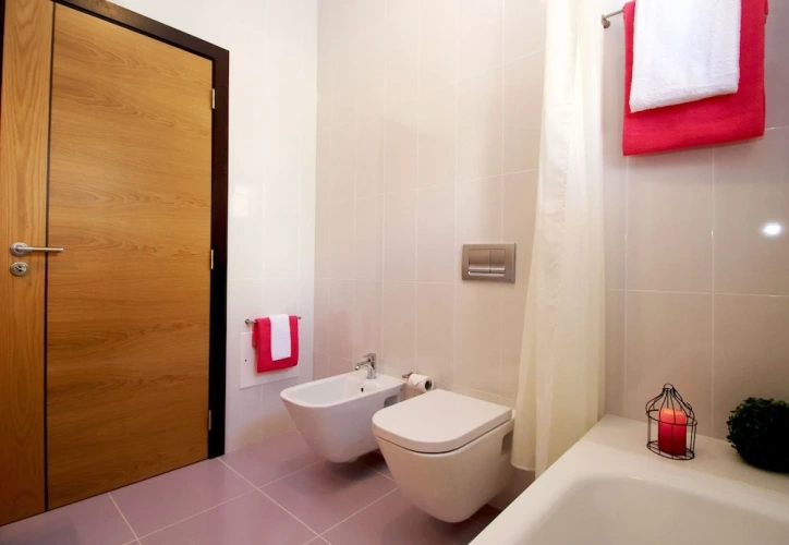 2 Bedrooms Apartment