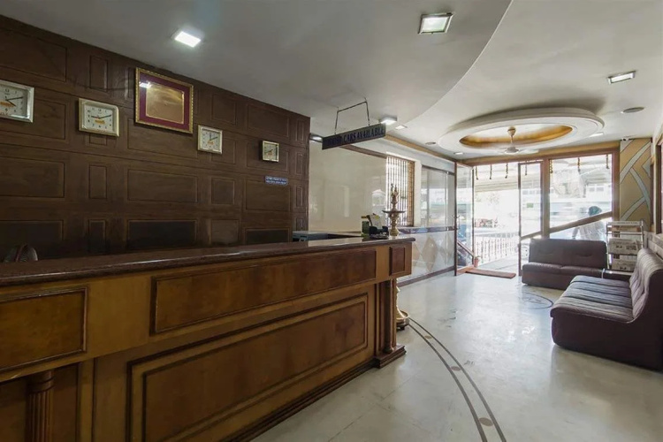 Hotel Aryaas Ressidence