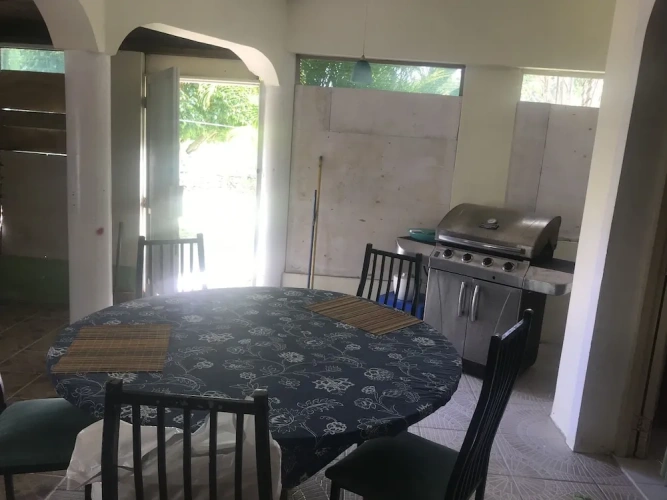 3 Bedrooms Apartment
