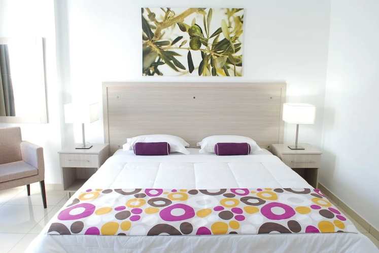 Frixos Suites Hotel Apts
