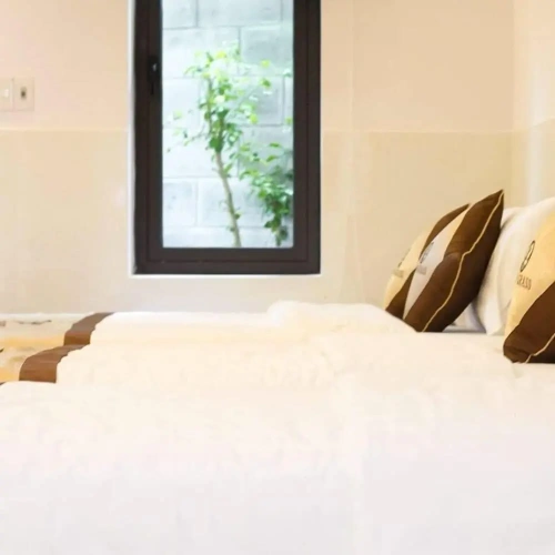 Deluxe Family room with balcony