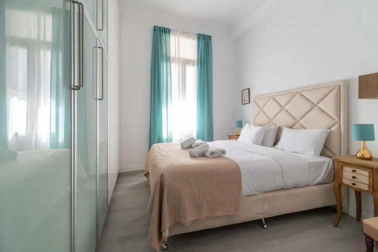 Apollonas Luxurious Apartments
