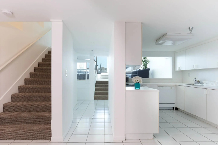 Newpoint Miami Beach Apartments photo 13