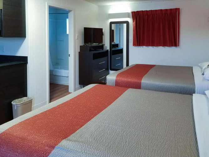 Motel 6 Cranbrook, BC