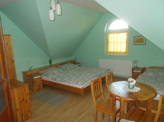 Standard Quadruple room