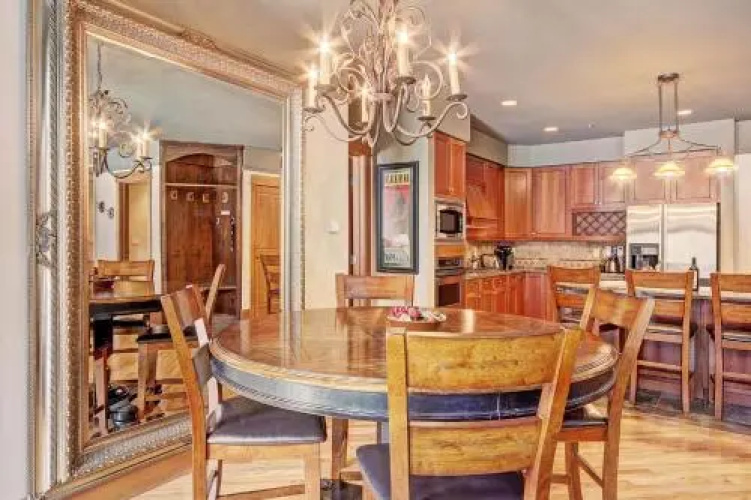 3044 Lone Eagle 2 Bedrooms 2 Bathrooms Condo