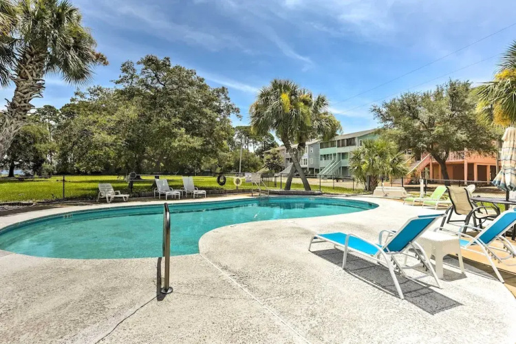 Cute PCB Condo by Lake Powell w/ Pool Access!