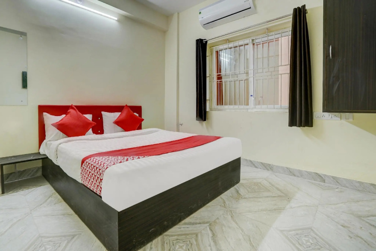 OYO 46648 Avisi Residency