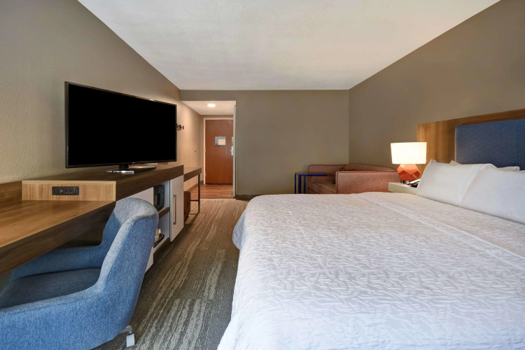 Hampton Inn Birmingham-Colonnade 280