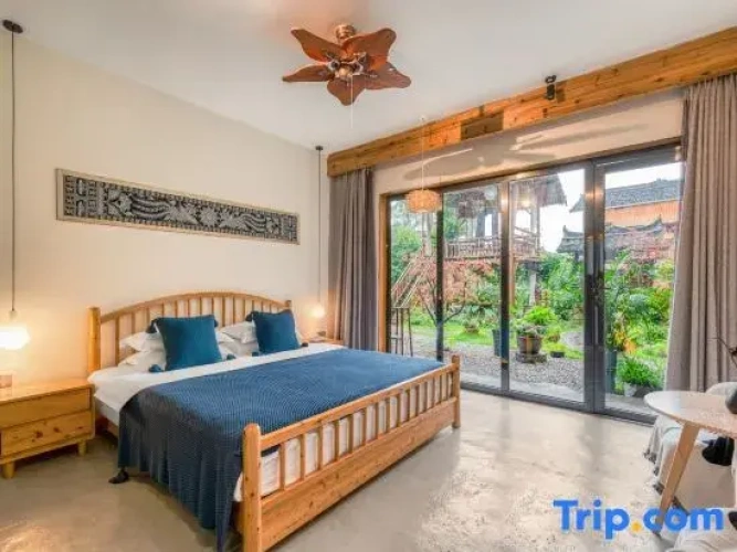 Standard Double room with garden view