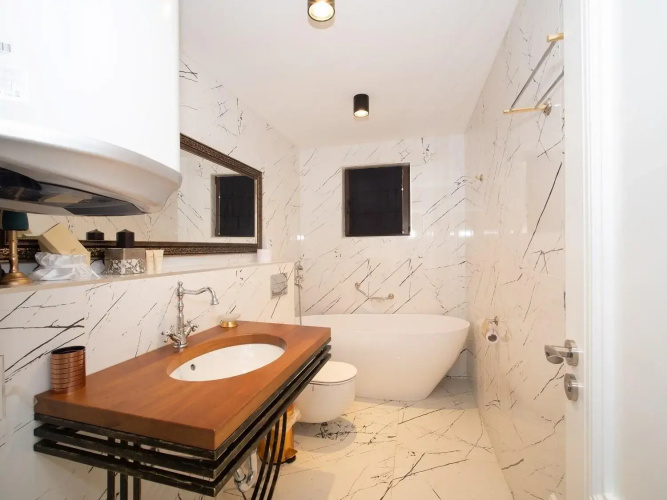 Paradise Center Apartment 2