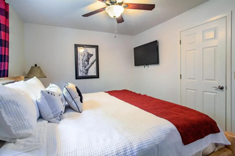 Little Cub Cottage - Mtn Views & Community Pools