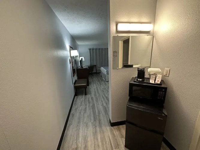 I65 Studio Suites