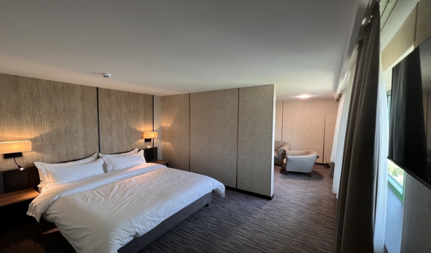 Pyramids Resort (Пирамидс Резорт)