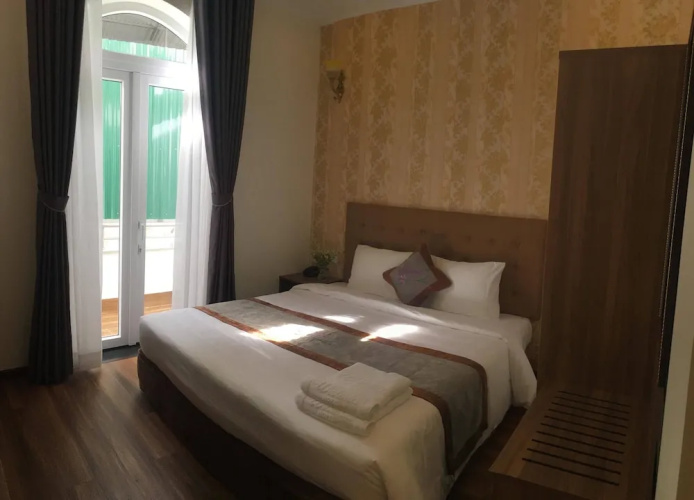 Wisteria Hotel