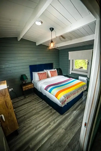 2 Bedrooms Chalet
