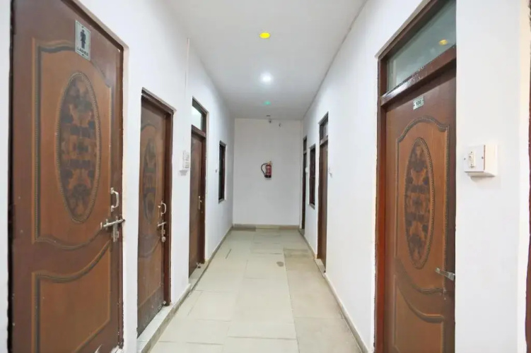 Yadav Hotel And Restaurant by OYO Rooms