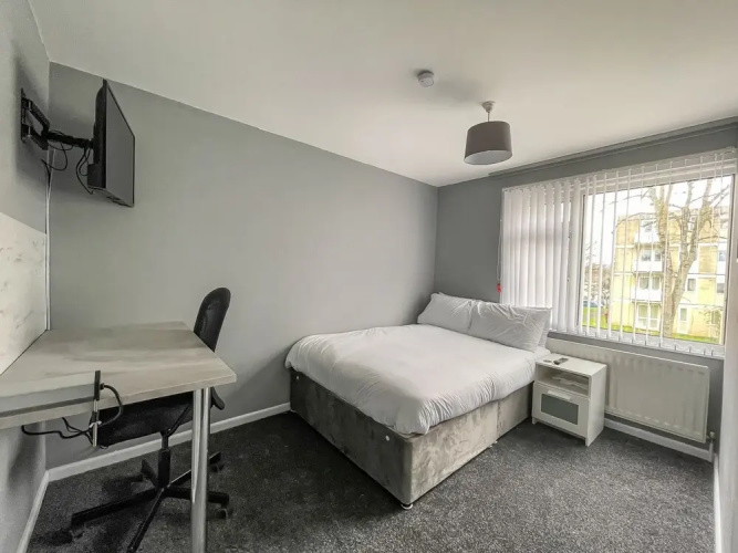 Impeccable 2-bed Home Close to City Centre!!