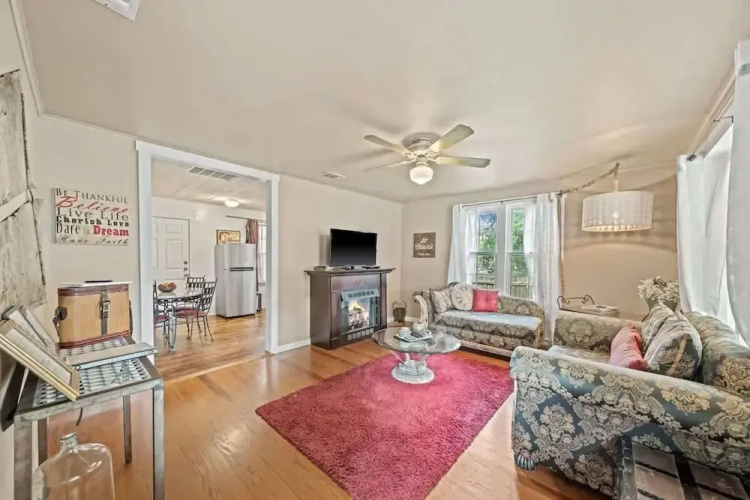 Ava and Weston Combo House