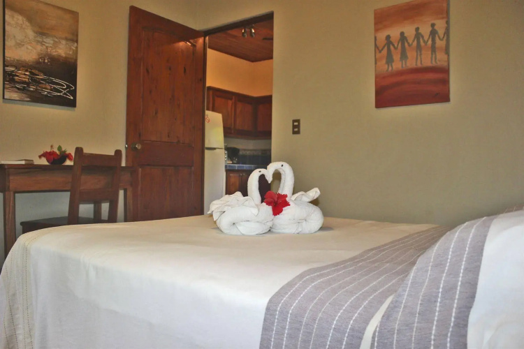 Guacamaya Lodge
