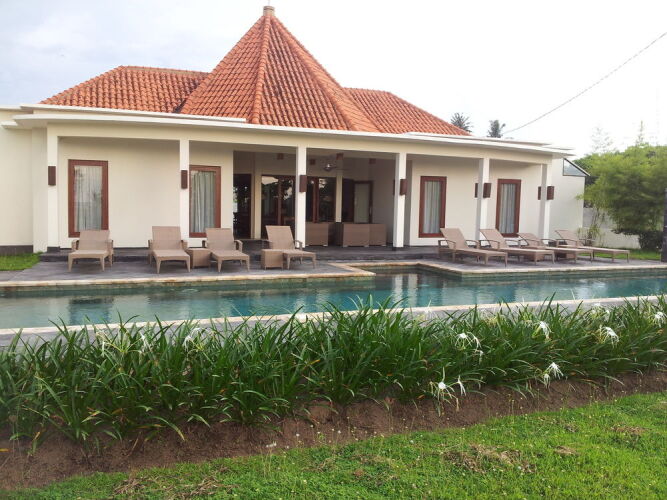 Yamari VillaOver view