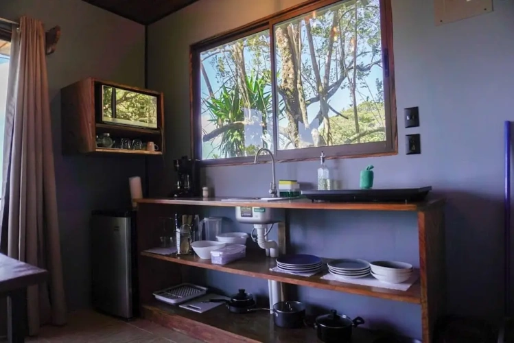 Comfort room
