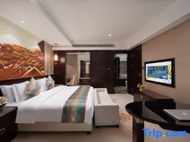 Executive Suite with river view
