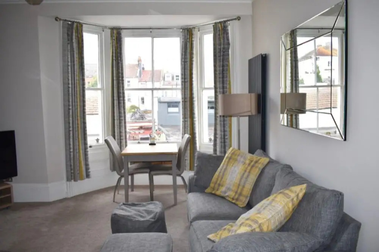 2 Bedroom Apartment in Seven Dials