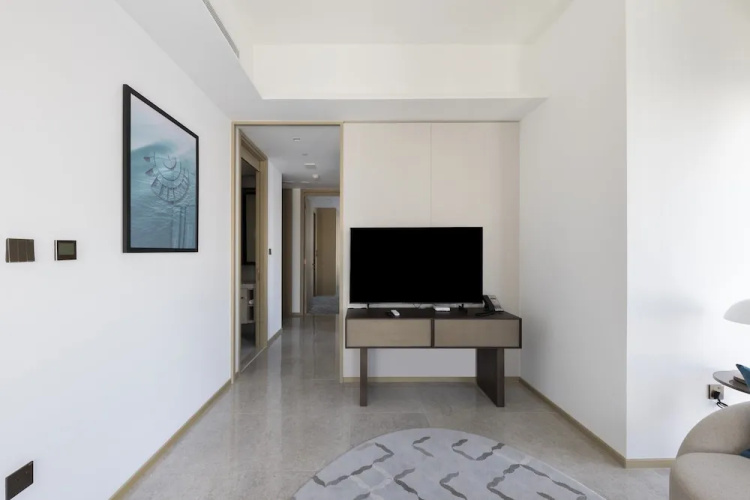 Comfortable 2BR Address Harbour Point