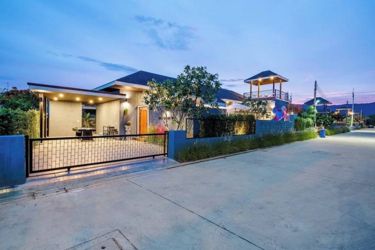 Orange Private Pool Villa, Near Cham Am Beach