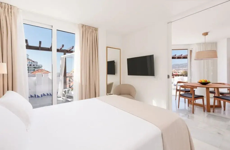 2 Bedrooms Suite