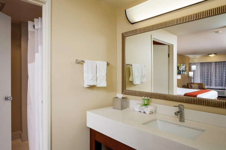 Holiday Inn Express Simi Valley by IHG