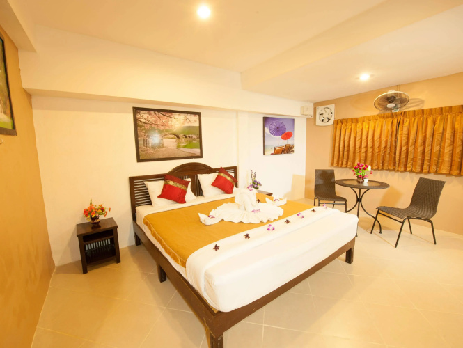 Rich Resort Beachside Hotel