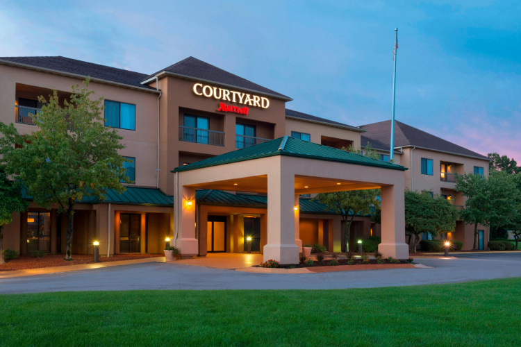 Courtyard By Marriott Akron Fairlawn - Akron, OH